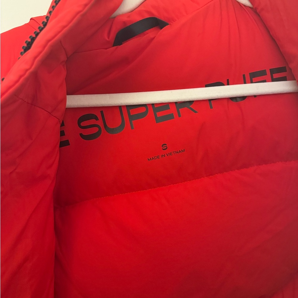 Aritzia Matte Red Super Puff - Picture 4 of 4